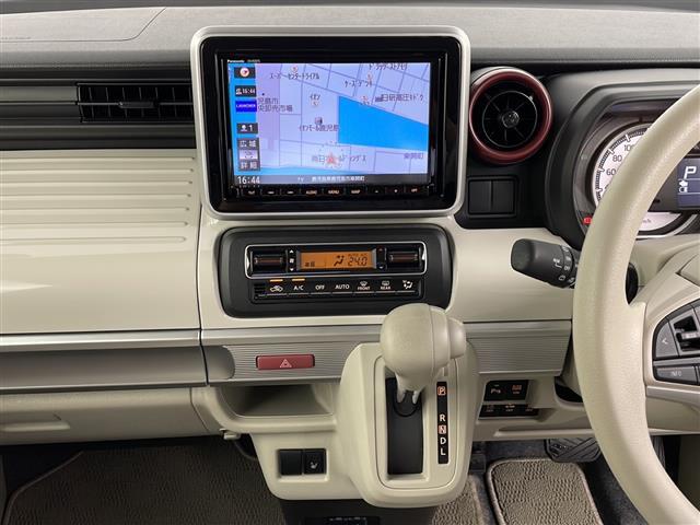 【フロアマット】車内を綺麗に保つのには必須のアイテムです。当店ではフカフカな新品マットも絶賛取り扱い中！ぜひご相談くださいませ。