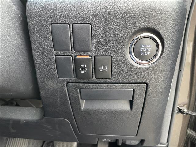 【運転席操作部】快適なドライブを楽しむための機能が装備されています！運転席から触れるので、使いやすいです！除菌プランいれていただくと、さらに清潔で安心していただけます！