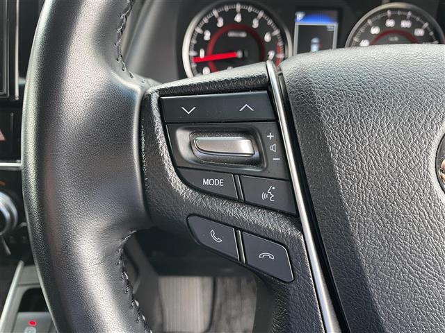 【運転席操作部】快適なドライブを楽しむための機能が装備されています！運転席から触れるので、使いやすいです！除菌プランいれていただくと、さらに清潔で安心していただけます！