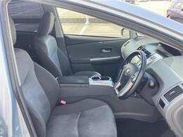 「この車の写真をもっと見たい」「状態が気になる」「この装備はついている？」どんな小さな疑問でもお気軽にお問い合わせください！