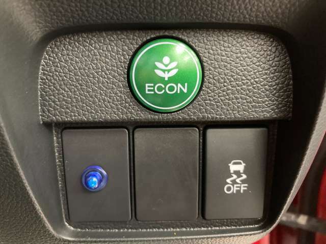 ECONスイッチで燃費や走りが変わります。