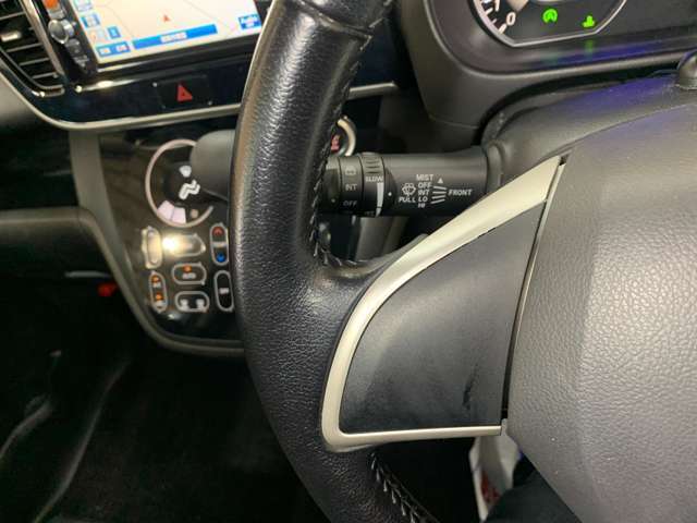 【アフターメンテナンス】当店は近畿運輸局民間車検指定工場を完備。ご購入後のメンテナンス・修理・車検など、アフターフォローも充実しております。