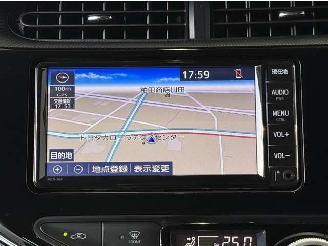 ナビ付きです。目的地を設定すれば、初めての場所でも簡単に行くことが出来ます。