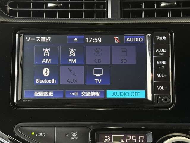 Bluetooth対応、CD再生機能付き。お好きな音楽を聴きながらのドライブは楽しいですよね～♪