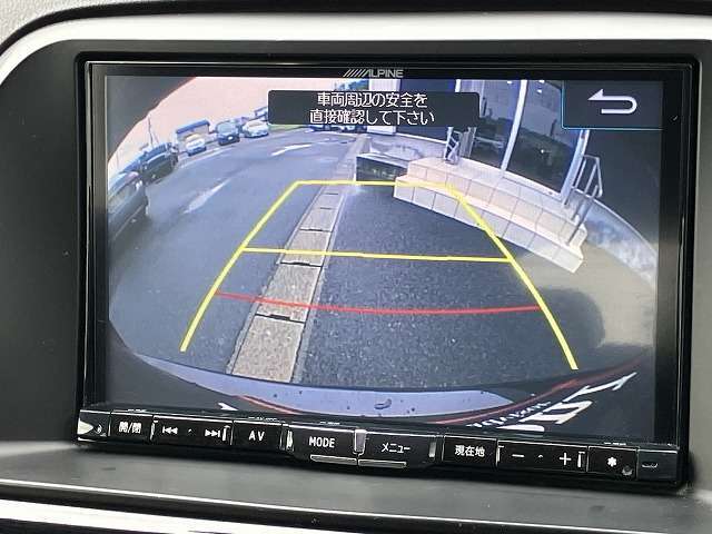 【バックカメラ】とっても便利な人気オプションになります。駐車が不安な方でも安心して駐車が出来ますね
