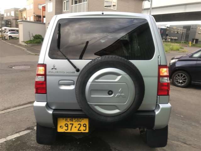当社のお車は外装など目立つ傷などは板金・塗装済みです！このまま乗って頂ける状態に内外装綺麗な状態で展示していますのでご安心下さい！！