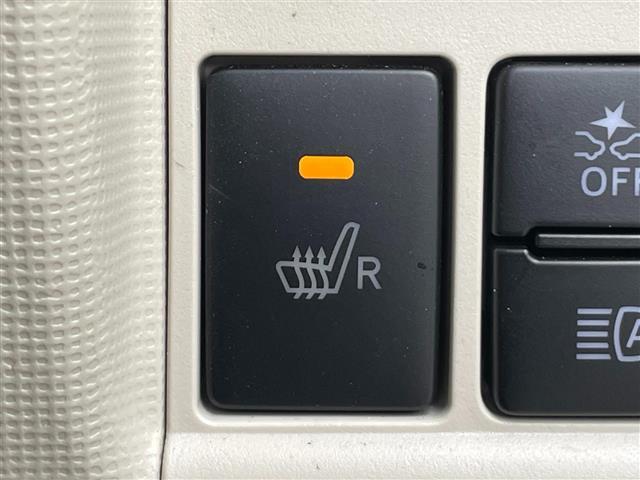 【運転席操作部】『運転席周辺の装備』の画像になります。快適なドライブを楽しむための機能が装備されています！運転席から触れるので使いやすいです！