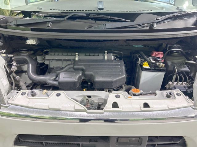 親切・丁寧な専門メカニックスタッフが応対！・車検・点検整備・事故等の修理などアフターサービスも安心。お車のカスタマイズもネクステージのサービススタッフまでご相談ください！