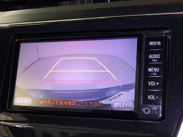 バックモニター搭載で車庫入れ安心！バックする際に後方確認ができて便利です！