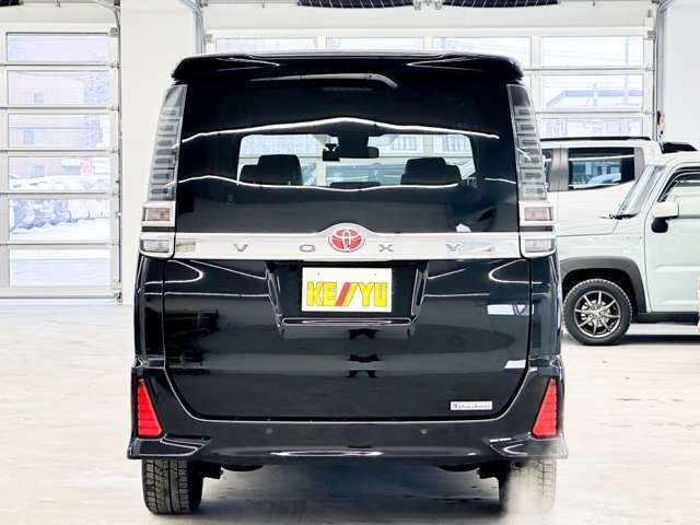 整備済美品 63台目のワールドボーイGX トヨタ ヴォクシー 2.0 ZS 煌III 4WD 2020年 3.5万キロ (青森県