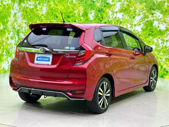 全国に店舗を展開しているのでどこでもお取り寄せが可能です！この車が気になるけど遠方だから・・・と諦める必要はありません！※別途陸送費が必要です。