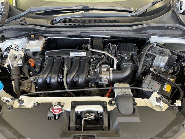 親切・丁寧な専門メカニックスタッフが応対！・車検・点検整備・事故等の修理などアフターサービスも安心。お車のカスタマイズもネクステージのサービススタッフまでご相談ください！
