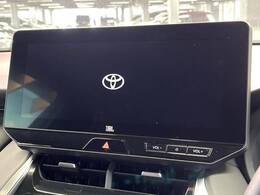 【12.3インチワイドナビ】高級感とインパクトのある大型ワイドナビを装備。各種オーディオ操作はもちろん、横長ワイド画面でのマップ2分割表示など、利便性も高いナビです♪