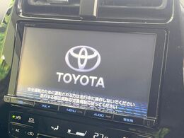 【純正ナビ】人気の純正ナビを装備。オーディオ機能も充実しており、Bluetooth接続すればお持ちのスマホやMP3プレイヤーの音楽を再生可能！毎日の運転がさらに楽しくなります！！