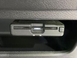 【ETC】高速道路の料金所をストレスなく通過！話題のスポットやサービスエリアに多い「スマートIC」利用時は必須のアイテムです。当店でセットアップを実施、ご納車当日からすぐにご利用いただけます！