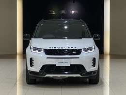 ランドローバーのエントリーモデルとして、7人乗りを選べる多様性を備えた現代的なSUVというコンセプトで誕生したのが【ディスカバリースポーツ】です。2019年末に大幅なマイナーチェンジを受けました。