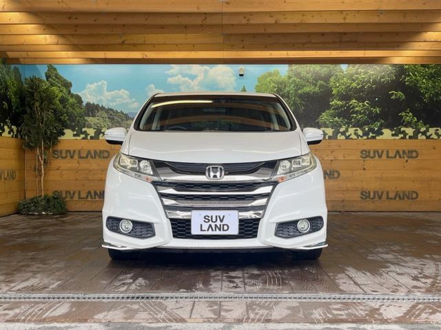 弊社では、全車『修復歴なし』のお車のみ取り扱っております。専任バイヤーによる厳選した仕入れの後、入庫後の車両チェックを行い、ネクステージが認定した高品質な中古車をご提供しております。