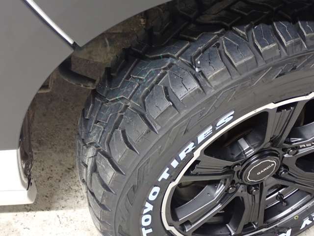 新品タイヤ装着