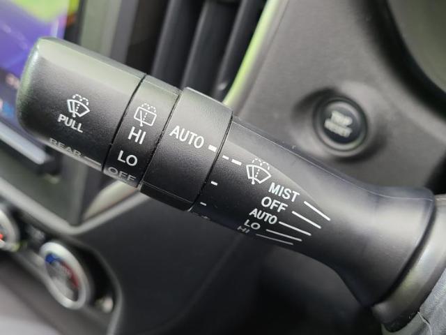 こちらのお車はいかがでしょうか？少しでも気になっていただけましたら是非お問い合わせください！さらにお車の詳細をお送りいたします！