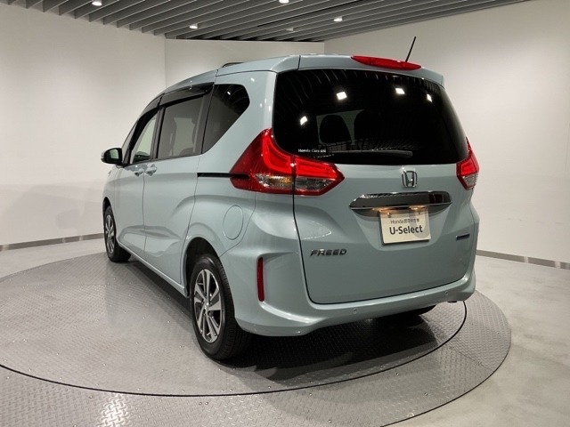 中古車の場合、早期に売れてしまう場合がございますので、在庫の確認を下記まで、お問い合わせ下さい。宜しくお願い致します。