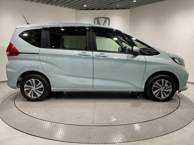 「自動車保険」と「あんしん特典」がひとつになったHondaのお店ならではの保険プランです。お客様のカーライフにより一層の安心をプラスします。