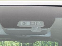 【三菱e-Assist】走行中に前方の車両等を認識し、衝突しそうな時は警報とブレーキで衝突回避と被害軽減をアシスト。より安全にドライブをお楽しみいただけます。