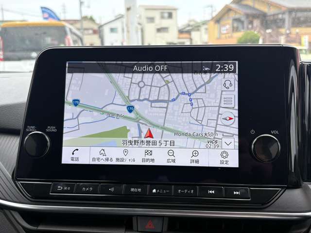 大画面9インチナビが付いています！ナビゲーションの案内も高精細で見やすいです！Bluetooth接続でハンズフリー通話も出来ますので安心ですね！