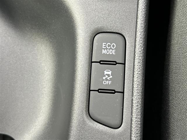 気になる車はすぐにお問い合わせください！右のカーセンサー専用無料ダイヤルから、専門スタッフがお車のご質問にお答えいたします！