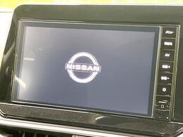 【純正ナビ】人気の純正ナビを装備。オーディオ機能も充実しており、Bluetooth接続すればお持ちのスマホやMP3プレイヤーの音楽を再生可能！毎日の運転がさらに楽しくなります！！