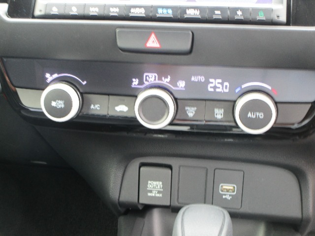 お好みの温度に調整して快適な車内になります。