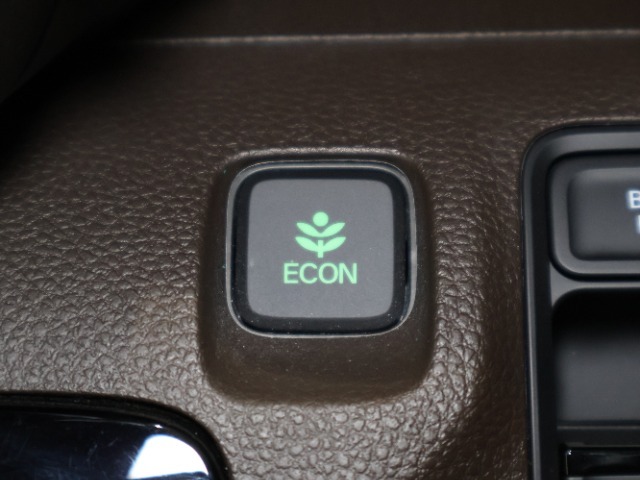 ECONスイッチの効果とあなたの運転で、クルマと力をあわせ「燃費向上＝ガソリン代の節約＝CO2 削減」のチャレンジをお楽しみください