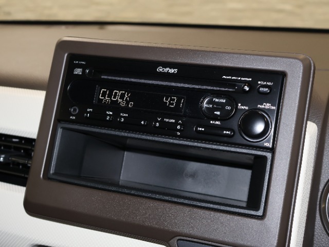 純正オーディオ　CX-174C　CD　AUX　運転中に好きな音楽を流すことができ、ドライブをより楽しいものにすることができます！
