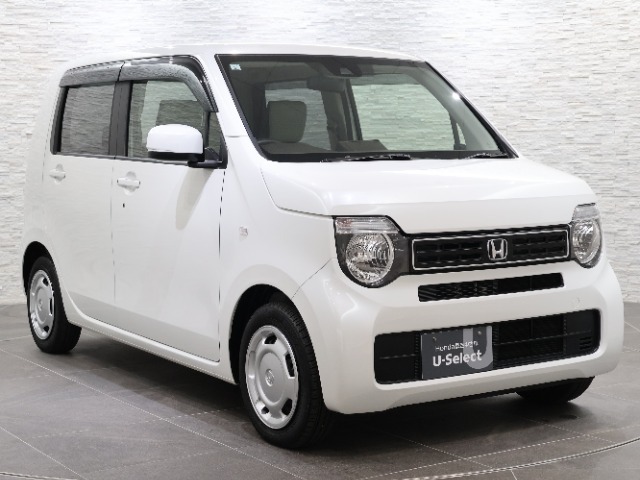 当社の優秀なスタッフがしっかり点検整備をさせていただいてからご納車いたします！さらに！エンジンオイル、エレメント・ミッションオイル・ワイパーゴムを新品交換になります！これで安心して乗って頂けます！