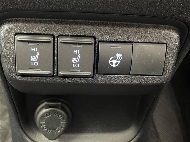 【運転席操作部】快適なドライブを楽しむための機能が装備されています！運転席から触れるので、使いやすいです！除菌プランいれていただくと、さらに清潔で安心していただけます！
