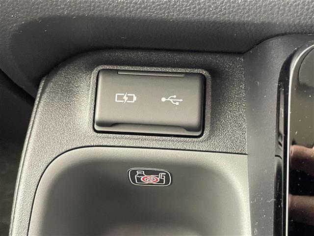 【運転席操作部】快適なドライブを楽しむための機能が装備されています！運転席から触れるので、使いやすいです！除菌プランいれていただくと、さらに清潔で安心していただけます！