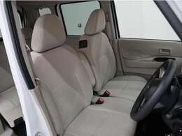 運転席・助手席シートヒーター付