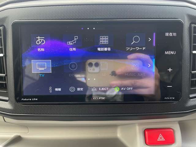 TV、DVDでも視聴可能！バックカメラを装着することも可能です。ナビのアップグレードなどもご相談下さい。