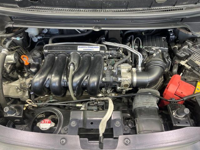 親切・丁寧な専門メカニックスタッフが応対！・車検・点検整備・事故等の修理などアフターサービスも安心。お車のカスタマイズもネクステージのサービススタッフまでご相談ください！