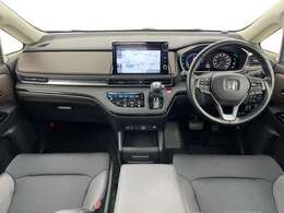 【インパネ全体】全方位で視界が広く、高い目線で運転もしやすいです！