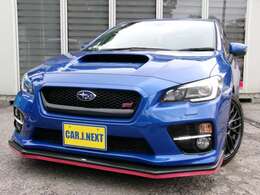 WRブルーのボディにSTIのアンダースポイラーを装備してバッチリ決まってます！チェリーレッドのフロントスカートもブルーのボディに映えますね！ナビにETC付きで、このまま直ぐに楽しめる一台です！