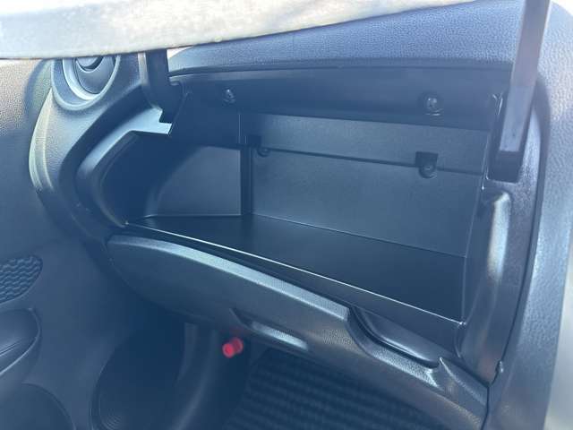 収納スペースもしっかりとあるので、車内を綺麗に保つことができます！