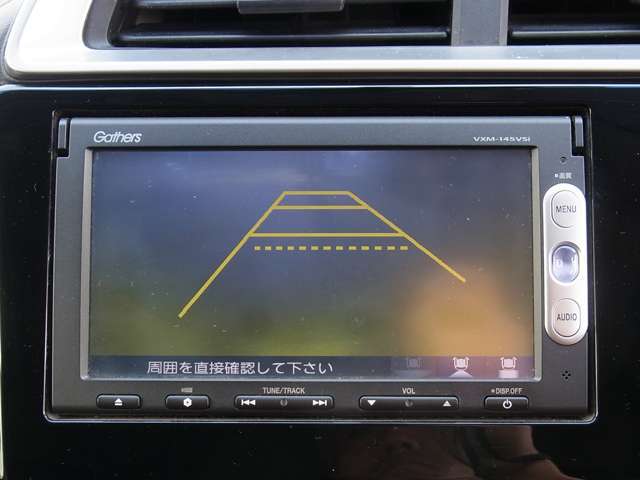 バックモニター付ですがカメラレンズ劣化の為（？）画像がぼやけております。　現状お渡しとなります、ご了承ください。