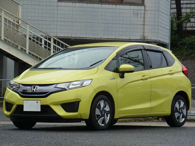 こちらの車両は整備無し、保証無し、お渡し前のクリーニングも無し！　徹底して無駄を省いた現状お渡し車両にてこの価格が実現しました！　別途費用にて整備プランもございますのでお気軽にご相談ください！