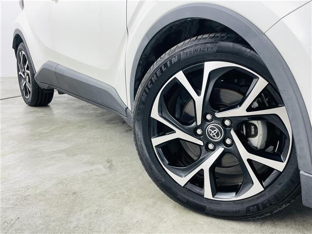 【タイヤ・ホイール】足回りもかっこよく決まってます！社外のアルミやスタッドレスタイヤも取り扱いございます！！ドレスアップもカスタマイズもお任せください！！