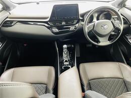 【インパネ全体】全方位で視界が広く、高い目線で運転もしやすいです！