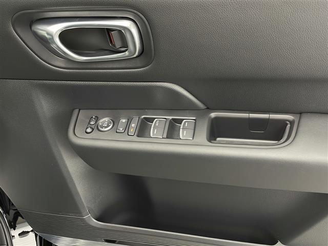気になる車はお電話やメールで当店にお問い合わせください。なお、お電話での在庫の取り置きはできません。ご来場の際は、商談が重なる事が増えていますので事前に在庫有無をご確認くださいませ。