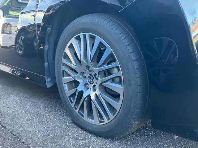 ★当店展示場にはNETに掲載されていない、登録（届出）済未使用車や厳選仕入れの中古車もラインナップしてございます！是非、お客様のお車選びを当店にお手伝いさせて頂けると嬉しいです(^^♪