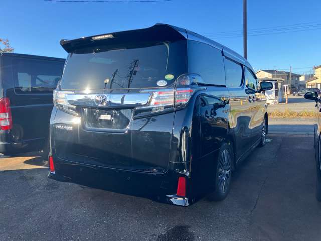 ★店内にはキッズコーナーもございますので、お子様とご一緒にご来店頂いてもジックリお車選びができます♪是非、ご家族で！お友達と！来店くださいね♪