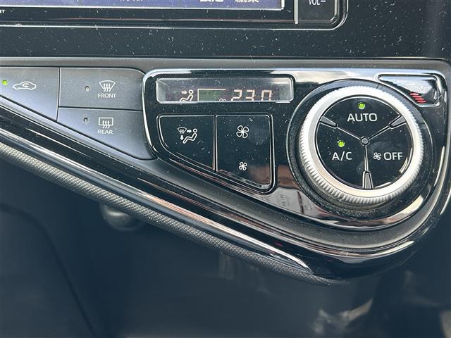 【運転席操作部】『運転席周辺の装備』の画像になります。快適なドライブを楽しむための機能が装備されています！運転席から触れるので使いやすいです！