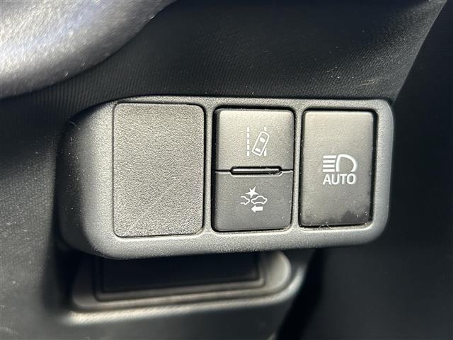 【運転席操作部】『運転席周辺の装備』の画像になります。快適なドライブを楽しむための機能が装備されています！運転席から触れるので使いやすいです！